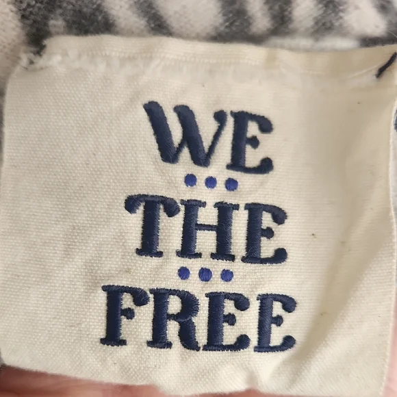 We The Free 100% Cashmere Animal Print Sweater - Picture 5 of 10